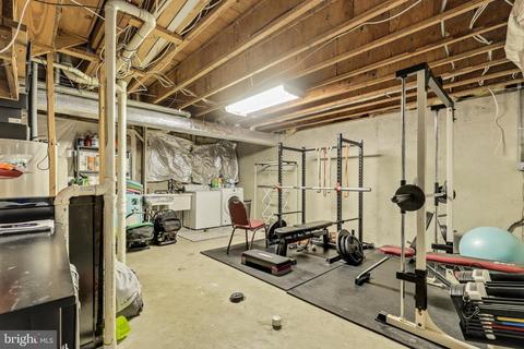 9315 Creekview Dr, Laurel, MD 20708 photo 57