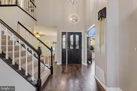 9315 Creekview Dr, Laurel, MD 20708 photo 2