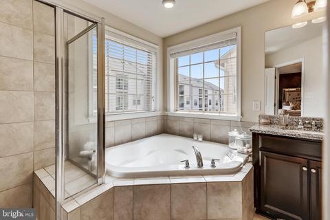 9612 Smithview Pl, Lanham, MD 20706 photo 32