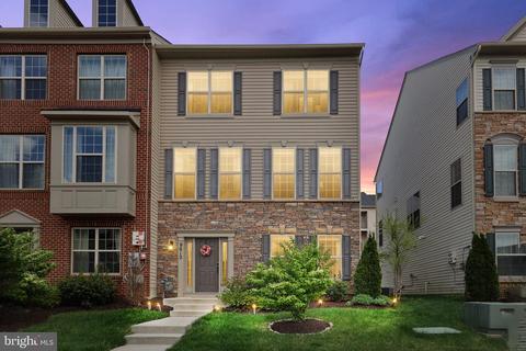 9612 Smithview Pl, Lanham, MD 20706 photo 1