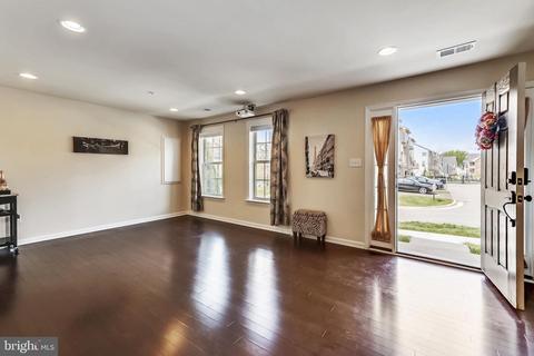 9612 Smithview Pl, Lanham, MD 20706 photo 8