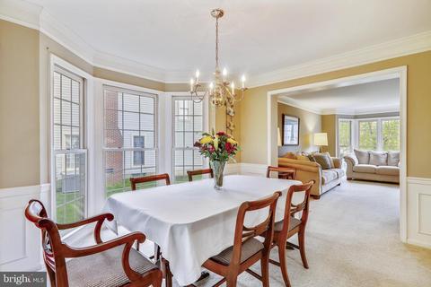 8702 Bovelder Dr, Laurel, MD 20708 photo 13