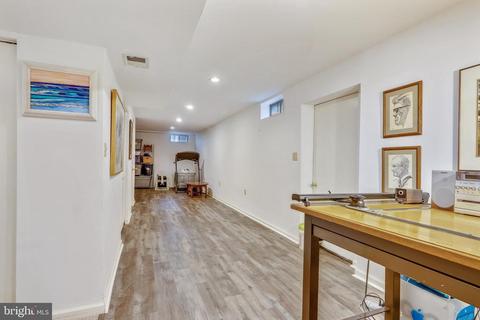 8702 Bovelder Dr, Laurel, MD 20708 photo 5