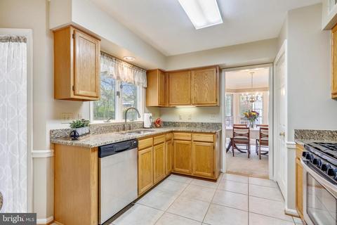 8702 Bovelder Dr, Laurel, MD 20708 photo 23