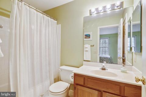 8702 Bovelder Dr, Laurel, MD 20708 photo 32