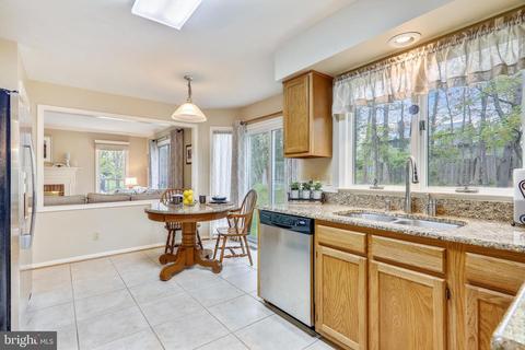 8702 Bovelder Dr, Laurel, MD 20708 photo 27