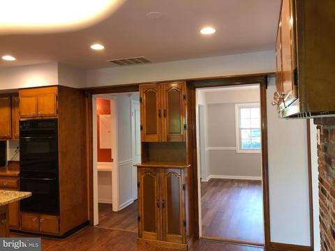 9203 Lawnview Ln, Laurel, MD 20708 photo 16