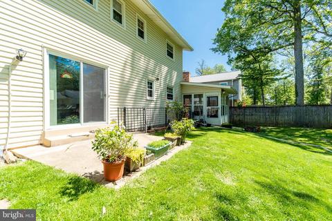 8505 Magnolia Dr, Lanham, MD 20706 photo 16