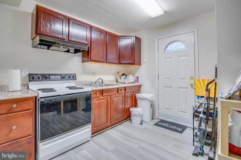 8505 Magnolia Dr, Lanham, MD 20706 photo 53