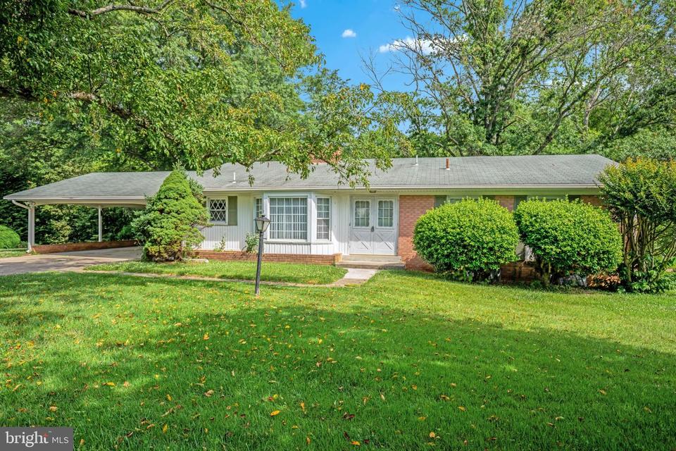 10902 Brookwood Ave, Upper Marlboro, MD 20772 30 Photos MLS 