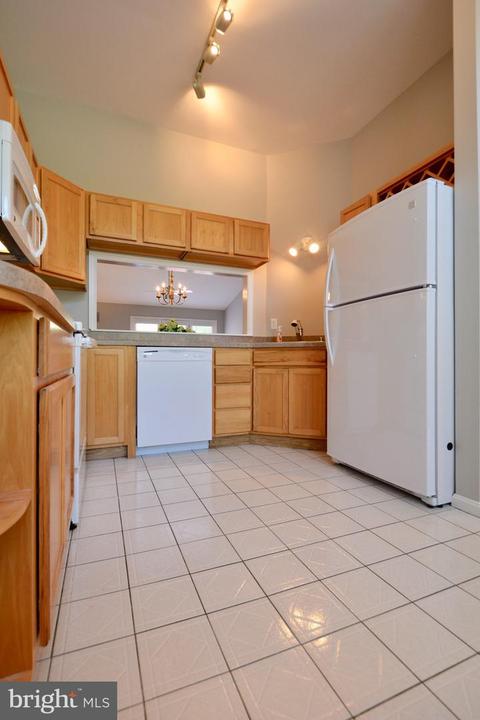 6014 Bridgepointe Dr, Chester, MD 21619 photo 18