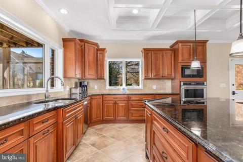 2903 Cox Neck Rd E, Chester, MD 21619 photo 2