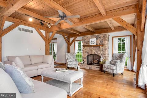 2912 Cox Neck Rd E, Chester, MD 21619 photo 2