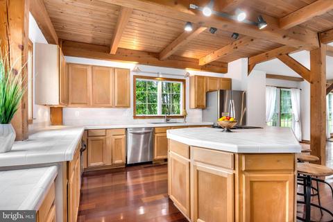 2912 Cox Neck Rd E, Chester, MD 21619 photo 3