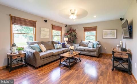 215 Roe Rd, Barclay, MD 21607 photo 4