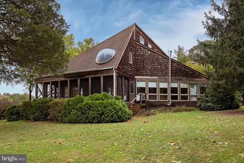 726 SE Creek Rd, Church Hill, MD 21623