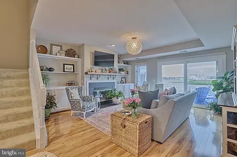 606 Oyster Cove Dr, Grasonville, MD 21638