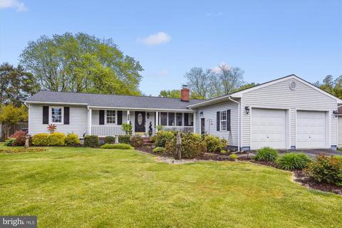 127 Bay Dr, Stevensville, MD 21666