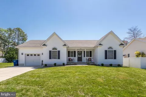 167 Caspian Dr, Grasonville, MD 21638