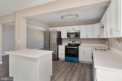 323 Tennessee Rd, Stevensville, MD 21666