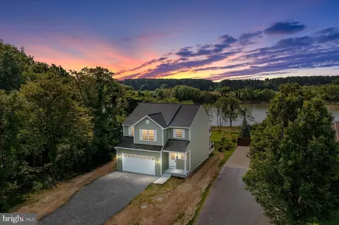 307 N Lake Rd, Stevensville, MD 21666
