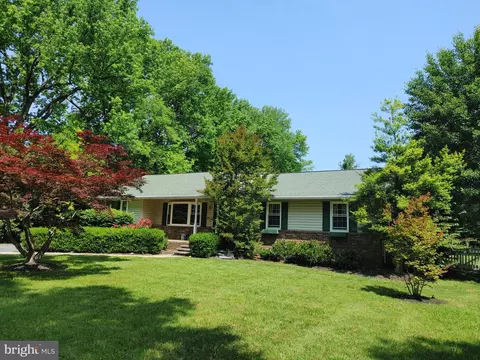 214 Maryland Rd, Stevensville, MD 21666