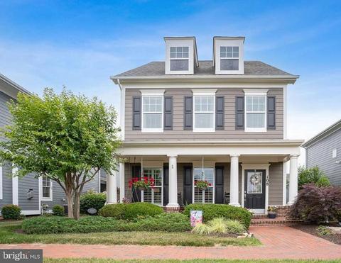 108 Claiborne St, Chester, MD 21619