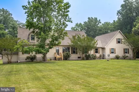 130 Holden Farm Ln, Queenstown, MD 21658