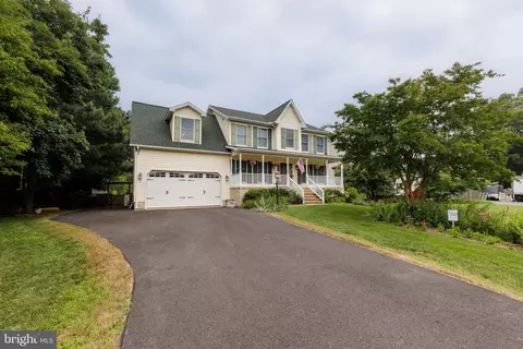 120 Bay Meadows Ln, Stevensville, MD 21666
