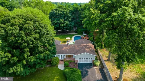 501 Kentmorr Rd, Stevensville, MD 21666