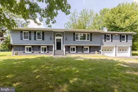 1624 Calvert Rd, Chester, MD 21619