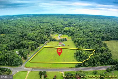 112 Pine Tree Rd, Chestertown, MD 21620
