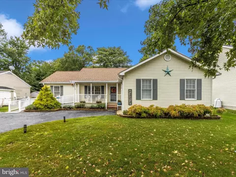 703 Reynolds Dr, Stevensville, MD 21666