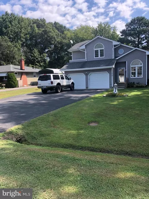 813 Bayside Dr, Stevensville, MD 21666