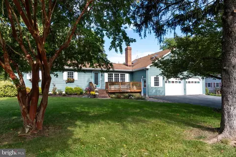 706 Victoria Dr, Stevensville, MD 21666