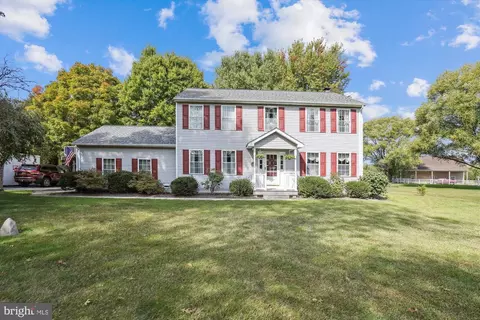 145 Overlook Dr, Queenstown, MD 21658