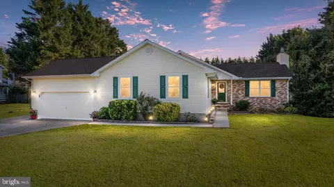 100 Chestnut Ln, Queenstown, MD 21658