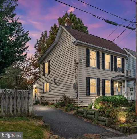 109 Wharf Ln, Centreville, MD 21617