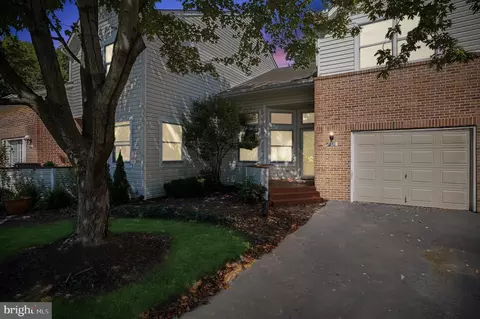 5010 Bridgepointe Dr, Chester, MD 21619 photo 2
