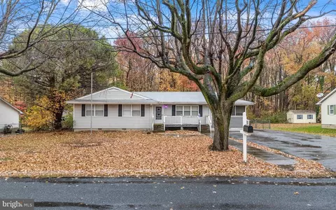 108 Chesapeake Estates Dr, Stevensville, MD 21666