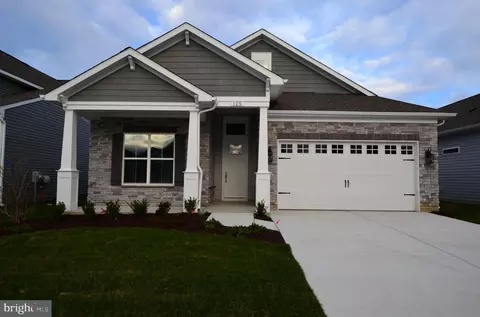 125 Merlin Dr, Chester, MD 21619