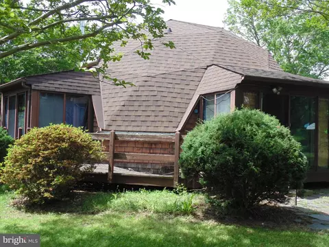 329 Flat Iron Square Rd, Church Hill, MD 21623