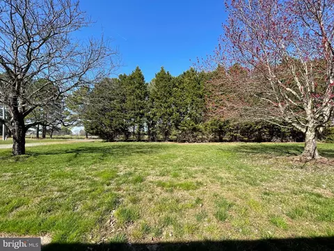 Exterior - 103 Old Point Rd, Chester, MD 21619 photo 9 of 10