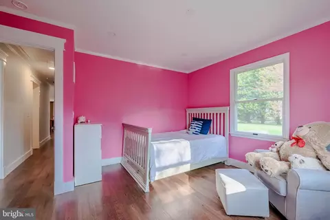 Bedroom - 103 Old Point Rd, Chester, MD 21619 photo 5 of 8