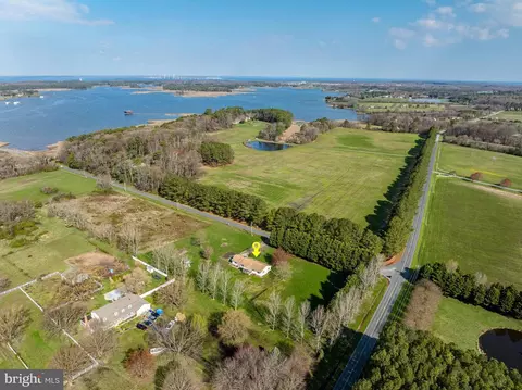 103 Old Point Rd, Chester, MD 21619