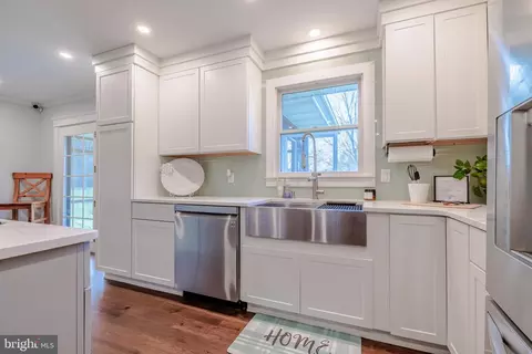 Kitchen - 103 Old Point Rd, Chester, MD 21619 photo 3 of 10