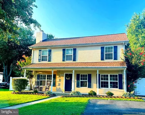 1852 Harbor Dr, Chester, MD 21619