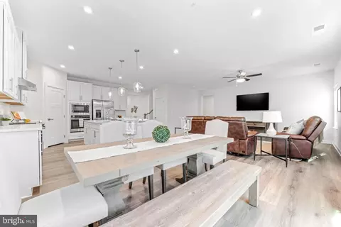 Dining - 126 Pixie Ct, Grasonville, MD 21638 photo 2 of 2