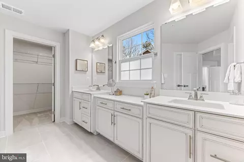 Bath - 126 Pixie Ct, Grasonville, MD 21638 photo 2 of 5