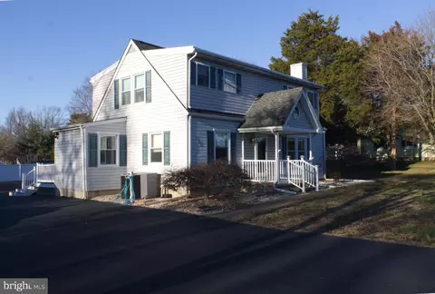 707 Round Top Rd, Chestertown, MD 21620